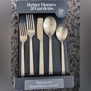 Better Homes And Gardens Brushed Gold Ribbed Handle Flatware Set
